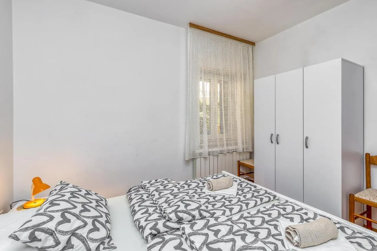 Guest house Matea Rooms Funtana